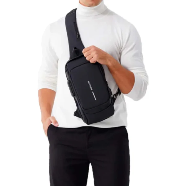 La Banane a Bandouliere pour Homme 8 1