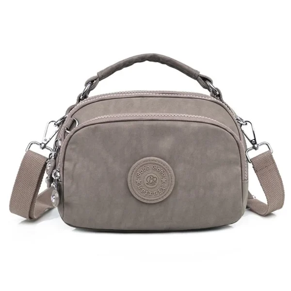 Le Sac a Bandouliere en Nylon 11 1