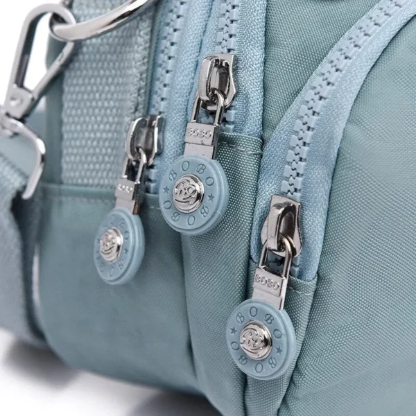 Le Sac a Bandouliere en Nylon 9 1