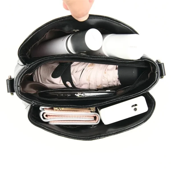 Sac Besace Cuir Souple Noir Femme 20 1